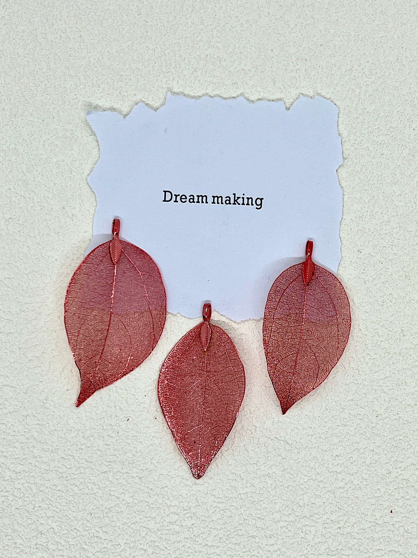 Solid Color Leaf Pendant【Red】